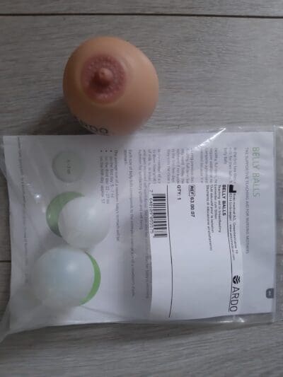 כדור שד להדגמה+כדורים להדגמת קיבה של תינוק